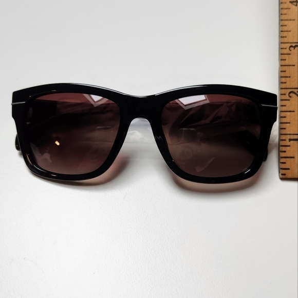 Rachel Zoe Fawn Sunglasses Black - Picture 14 of 14